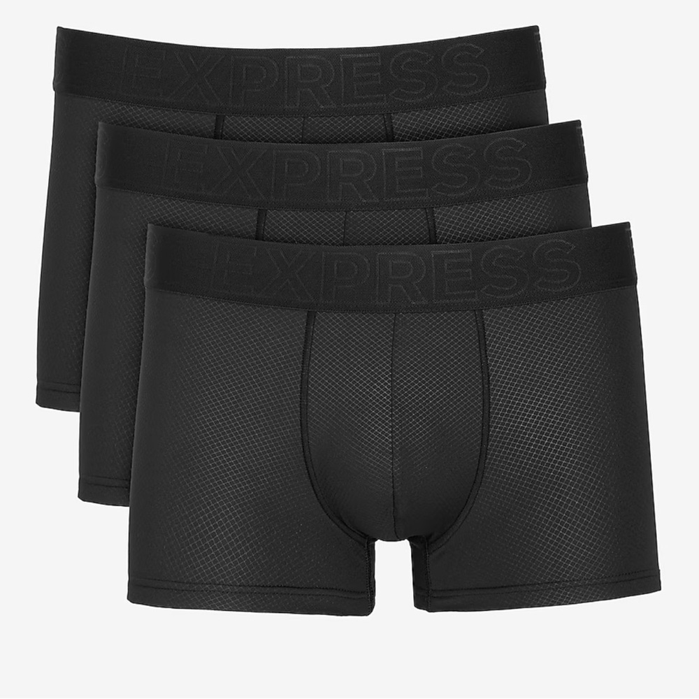 NWOT Men’s Express 2 1/2” Moisture-Wicking Performance Trunks 3 Pack Size XL